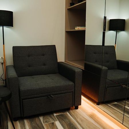 סלוניקי Blackhaus Family And Friends Deluxe Apartment מראה חיצוני תמונה