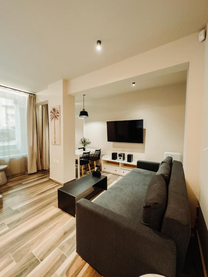 סלוניקי Blackhaus Family And Friends Deluxe Apartment מראה חיצוני תמונה