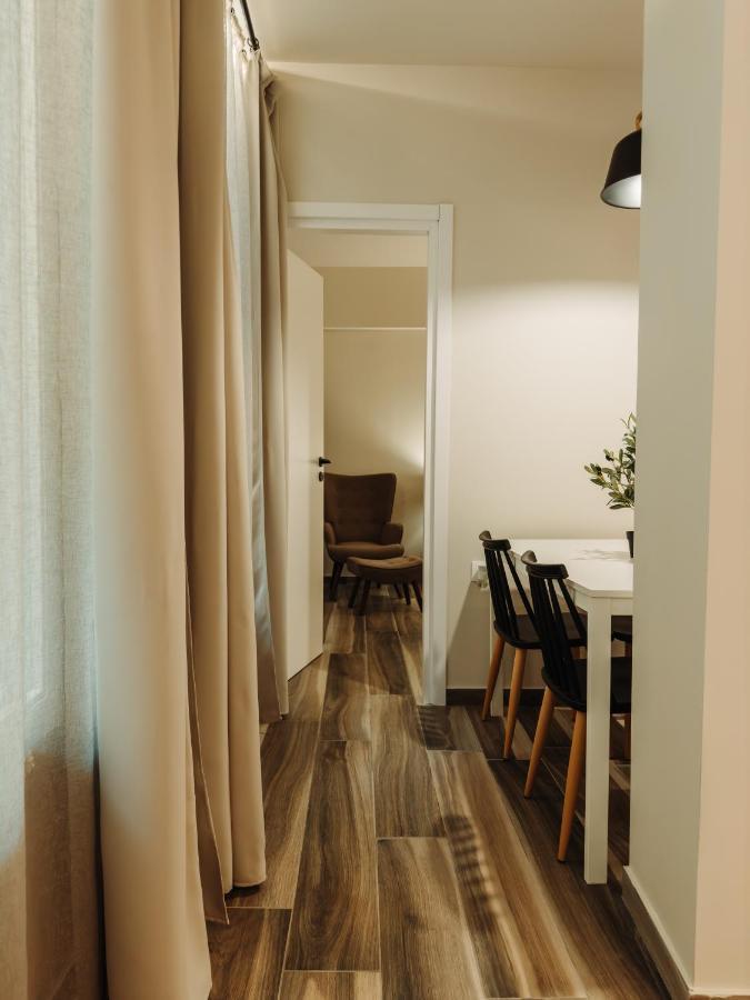 סלוניקי Blackhaus Family And Friends Deluxe Apartment מראה חיצוני תמונה