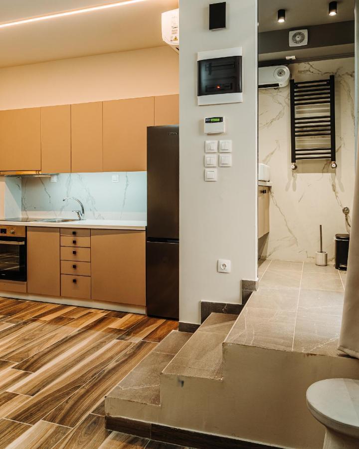 סלוניקי Blackhaus Family And Friends Deluxe Apartment מראה חיצוני תמונה