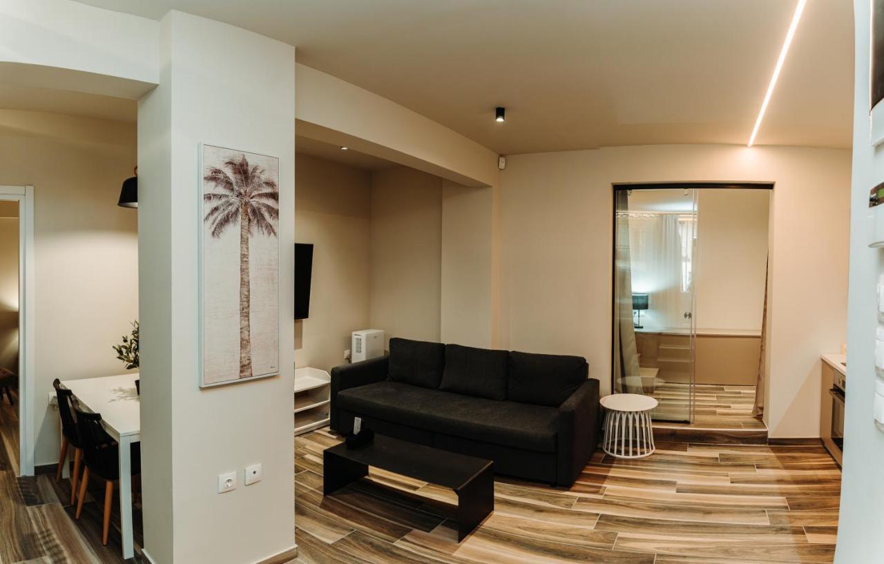 סלוניקי Blackhaus Family And Friends Deluxe Apartment מראה חיצוני תמונה