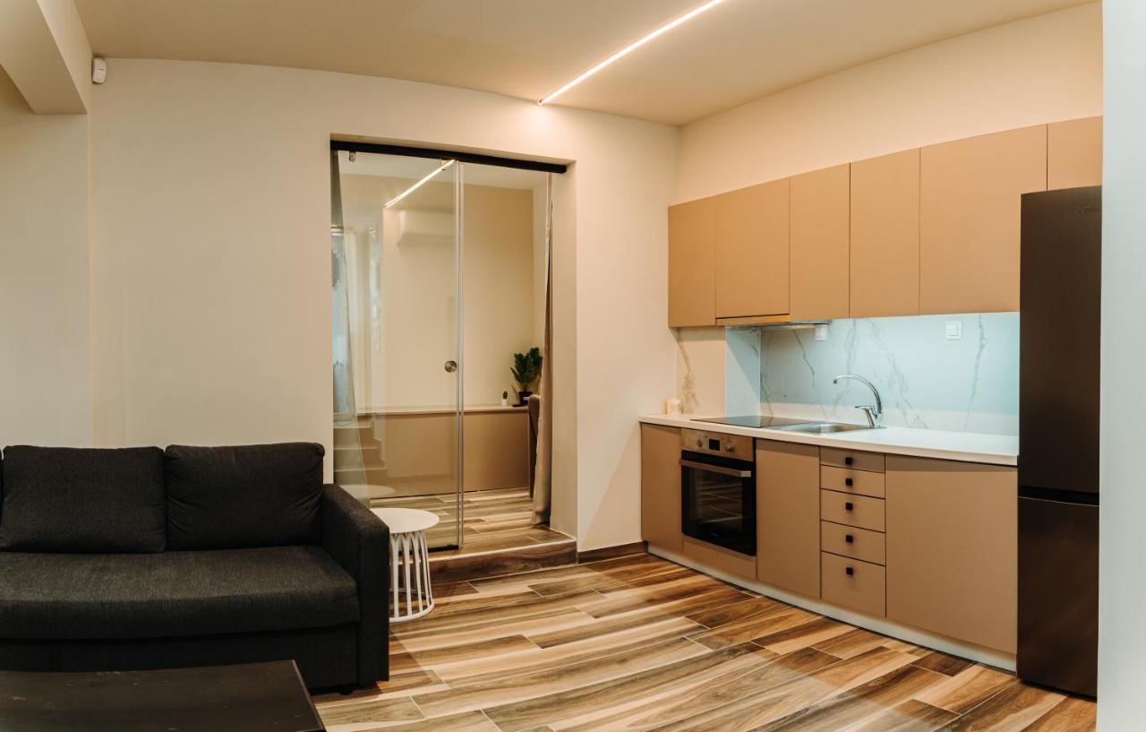 סלוניקי Blackhaus Family And Friends Deluxe Apartment מראה חיצוני תמונה