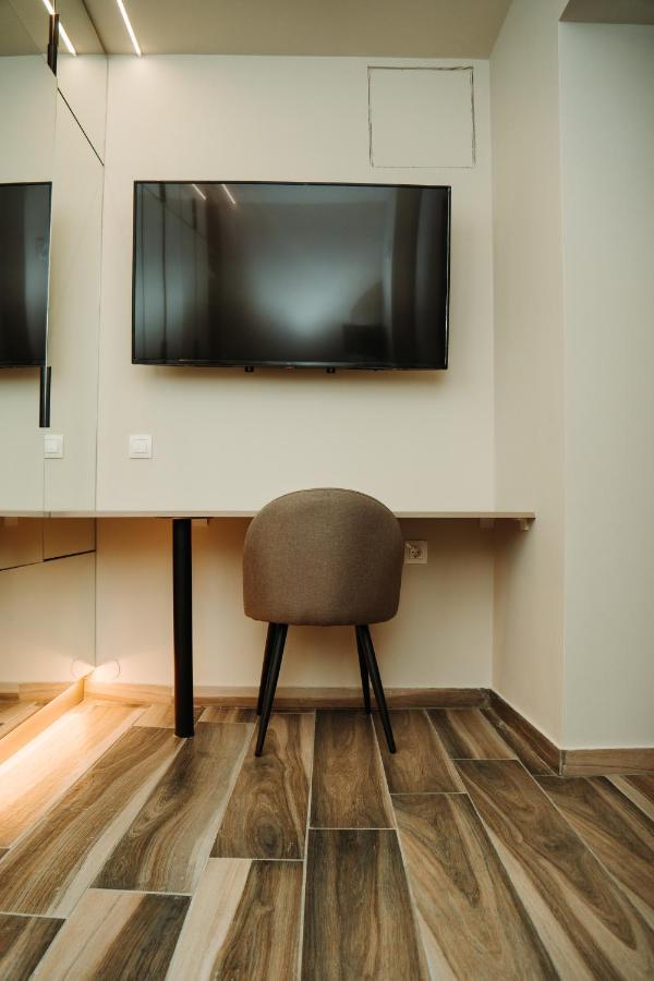 סלוניקי Blackhaus Family And Friends Deluxe Apartment מראה חיצוני תמונה